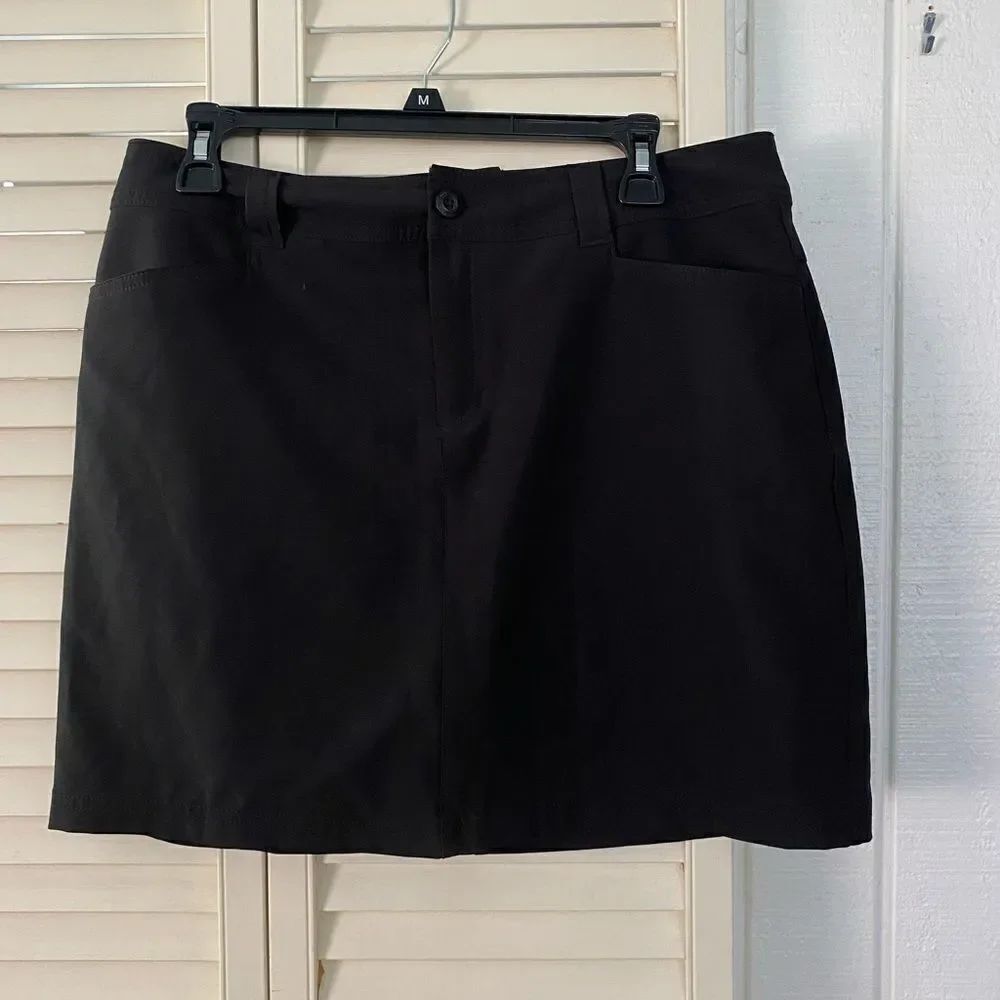 Eddie Bauer black skort